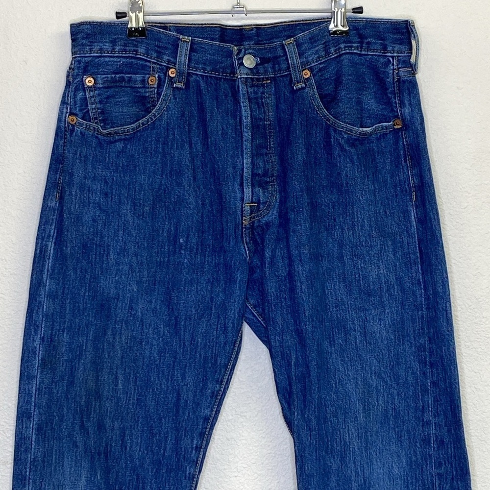 Levi's 501 Button-Fly Jeans Size 32 - 32 - Picture 2 of 15